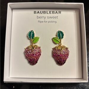 NIB BaubleBar Berry Sweet Strawberry Crystal Ombre Earrings Pink